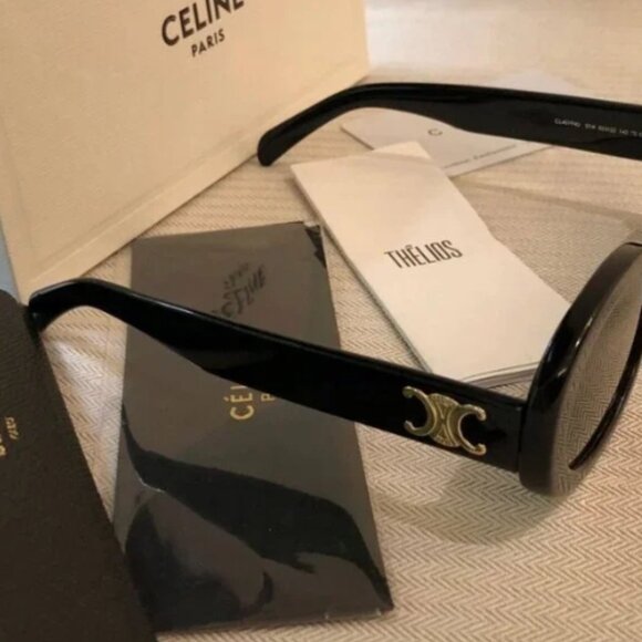 Celine CL40194 Triomphe Oval Women's Sunglasses Travel Authentic + Original Box - Picture 2 of 6